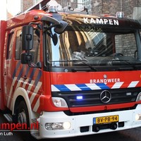 Brandweer assisteert ambulance bij Hervormde Kerk