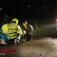 Scooterrijder onderuit door spekglad wegdek