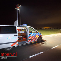 Zoekactie met duikers na vondst auto in sloot