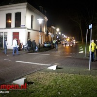 Brommerrijder lichtgewond na aanrijding met auto