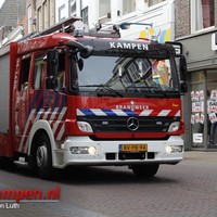 Brandweer zoekt oorzaak gaslucht Oudestraat