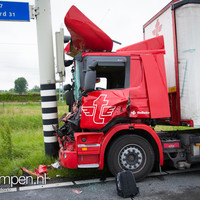 N50 dicht na ongeval tussen twee vrachtwagens bij Zalk