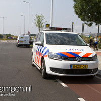 Snorscooter botst tegen bestelbusje Zambonistraat Kampen