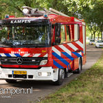 Ongeval auto tegen boom op zijweg Europa-Allee Kampen