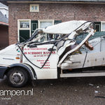 Bestuurder 'slechts' gewond bij ongeval met graafmachine in Zuideinde
