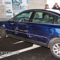 Aanrijding tussen auto en vrachtwagen Flevoweg Kampen
