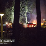 Tuinhuisje uitgebrand, groot opgeschaald