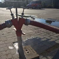 Brandweer druk met afvalbrand Recycling Kampen