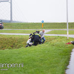 Scooterrijder ten val door voorrangsfout