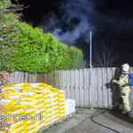 Brand in coniferenhaag Koekoeksweg IJsselmuiden