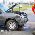 Vrachtwagen verliest liters diesel na aanrijding in Kampen