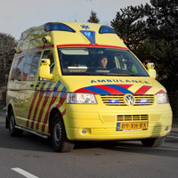 Man valt van steiger bij woning Patrijs